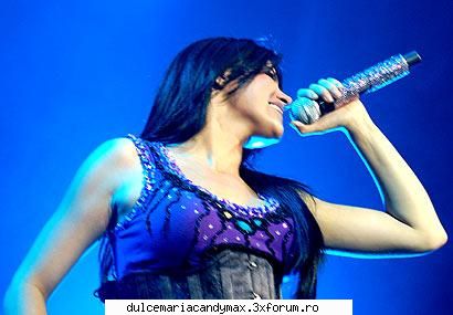 Poze cu May la concerte:X - raluca - Maite